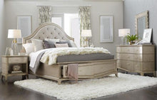 Load image into Gallery viewer, Starlite - 6/6 Uph Panel Bed w/ Storage

