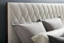 Load image into Gallery viewer, Modern Streamline - * Moderne Bed Qn
