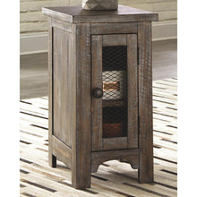 Load image into Gallery viewer, Danell Ridge Side End Table
