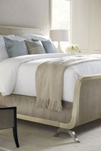 Load image into Gallery viewer, Caracole Classic - Sleigh me Down Kg

